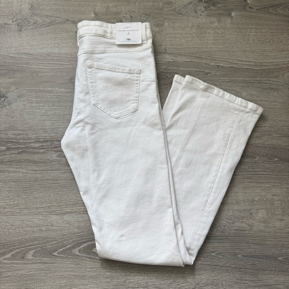 Zara Women's White Boot Cut jeans